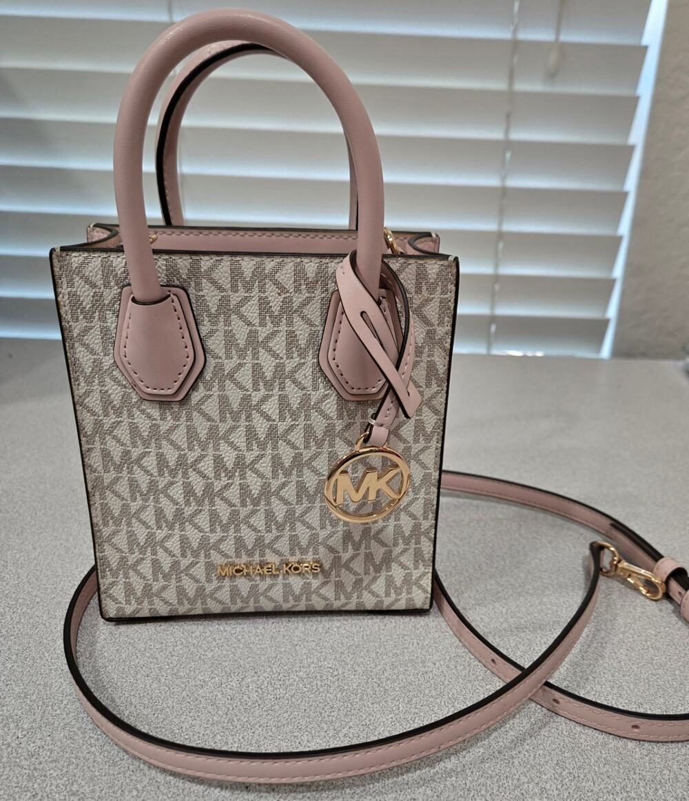 Michael Kors Pink Small Mercer Cross Body Bag NWOTS